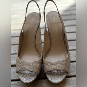 Pelle Moda Women's Gold Slingback Heels